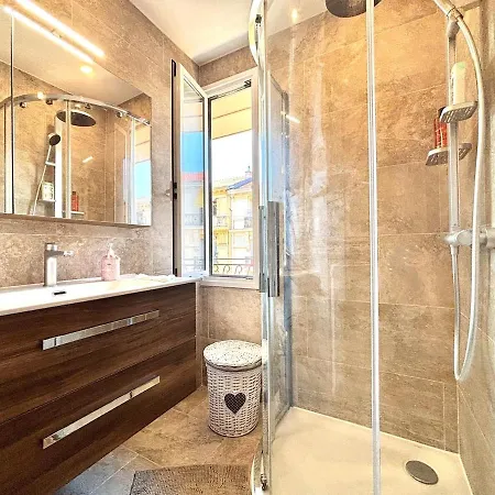 Agreable 2 Pieces Renove Centre De Apartmán Menton