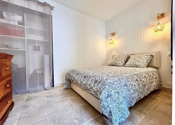 Agreable 2 Pieces Renove Centre De Διαμέρισμα